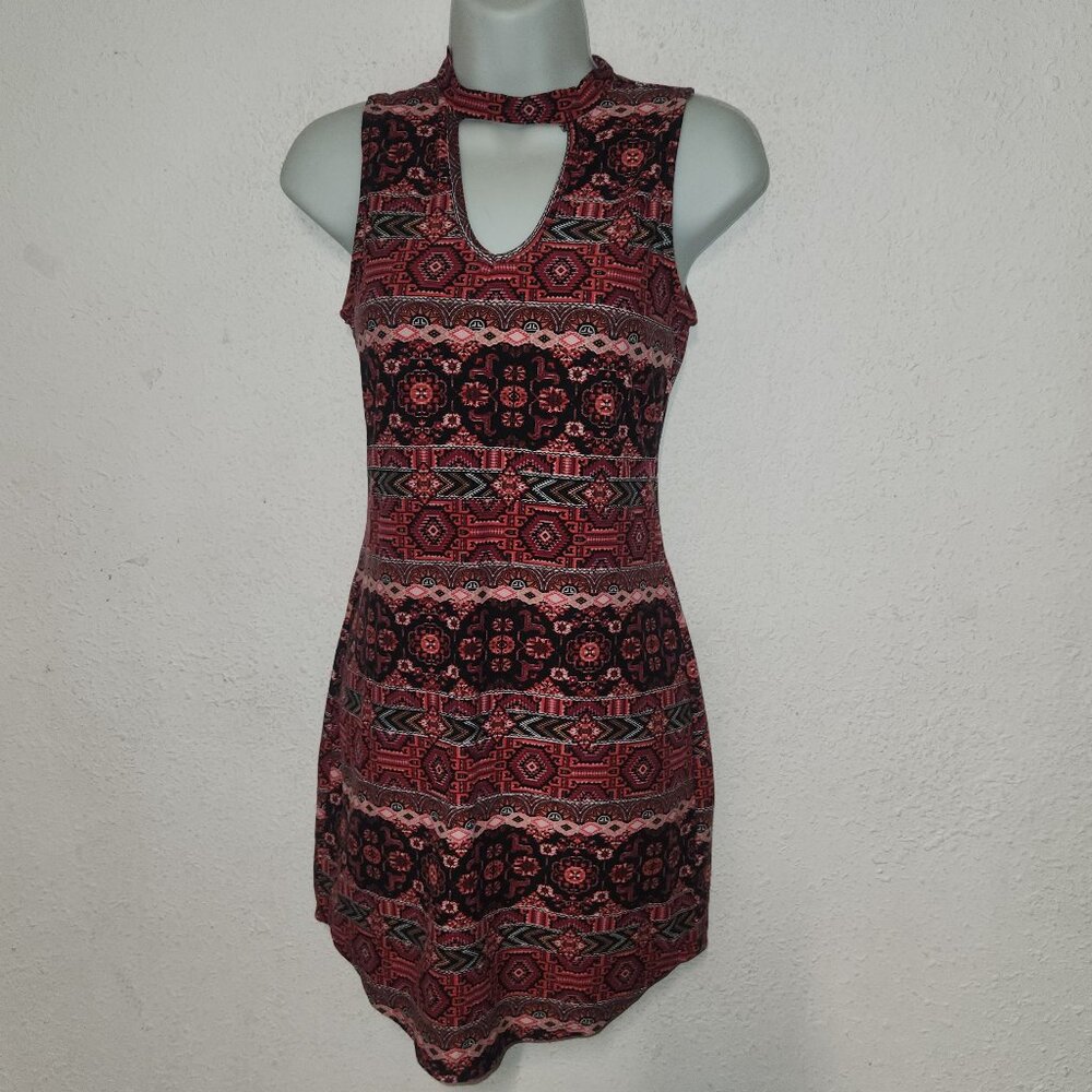 ULTRA FLIRT stylish short dress, sleeveless SW design in size Medium
